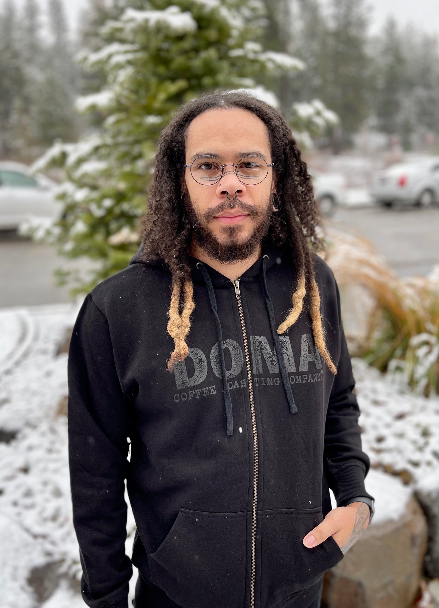 
                  
                    DOMA HOODIE
                  
                